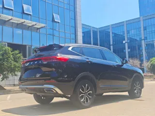Haval H6 2023 — фото 1 из 21