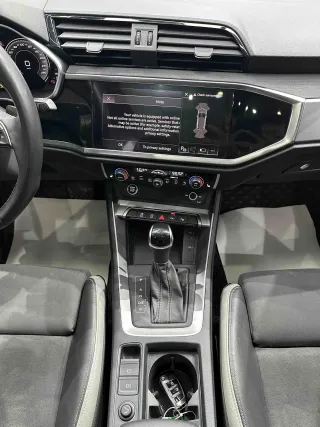 Audi Q3 2022 — фото 8 из 11