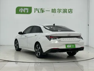 Hyundai Elantra 2023 — фото 4 из 25