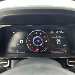 Hyundai Elantra 2023 — фото 13 из 25