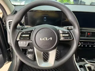 Kia Seltos 2023 — фото 14 из 24