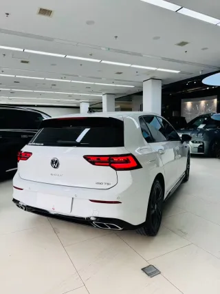 Volkswagen Golf 2023 — фото 4 из 26
