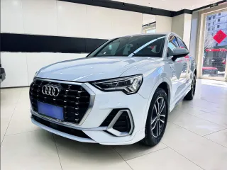 Audi Q3 2022 — фото 1 из 23