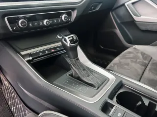 Audi Q3 2022 — фото 13 из 23