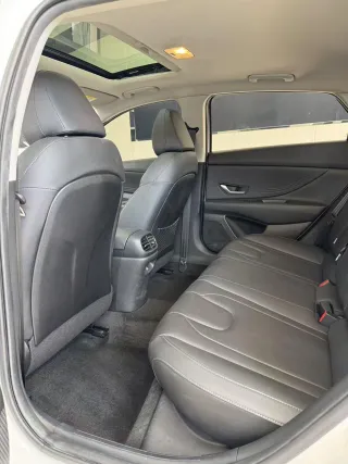 Hyundai Elantra 2021 — фото 9 из 25