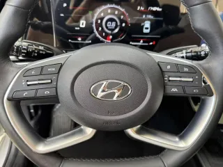 Hyundai Elantra 2021 — фото 12 из 25