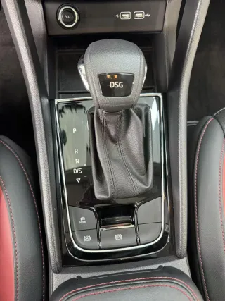 Skoda Karoq 2023 — фото 15 из 56