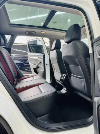 Skoda Karoq 2023 — фото 11 из 56