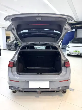 Volkswagen Golf 2022 — фото 13 из 28