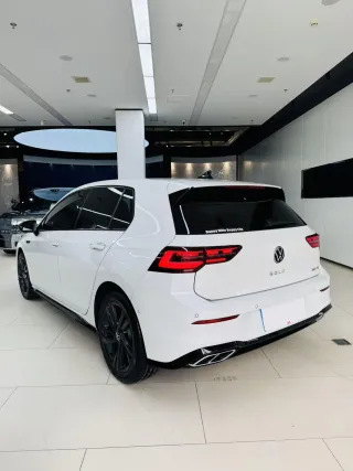 Volkswagen Golf 2022 — фото 6 из 25
