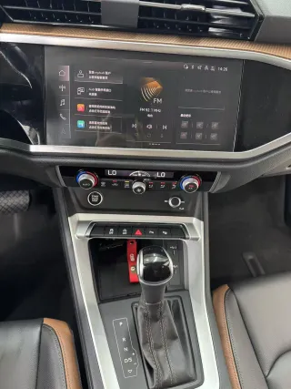 Audi Q3 2021 — фото 13 из 25