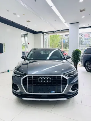 Audi Q3 2021 — фото 2 из 25