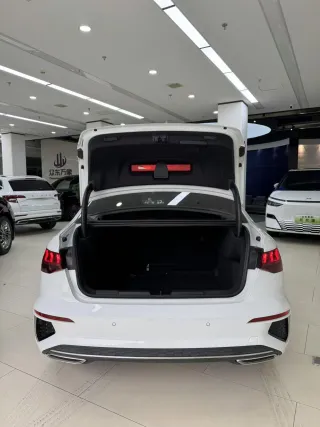 Audi A3 2022 — фото 7 из 23