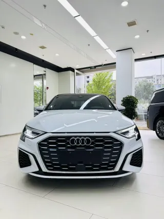 Audi A3 2022 — фото 2 из 23