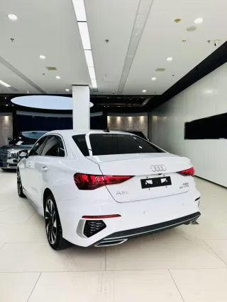 Audi A3 2022 — фото 4 из 23