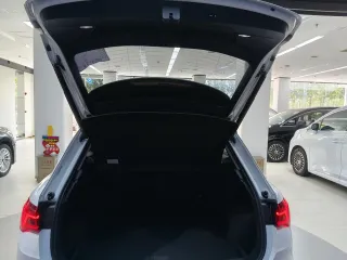 Audi Q3 2022 — фото 11 из 24