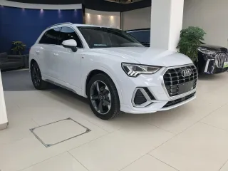 Audi Q3 2022 — фото 3 из 24