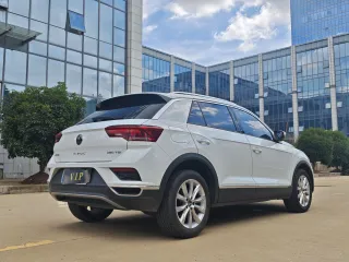Volkswagen T-Roc 2023 — фото 3 из 9