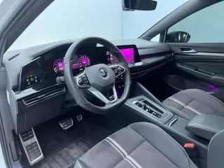 Volkswagen Golf R-Line 2023 — фото 12 из 37
