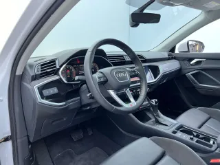Audi Q3 2021 — фото 12 из 35
