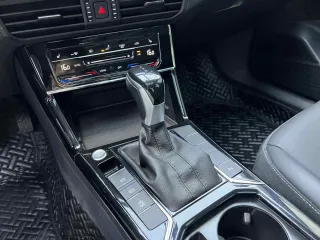 Volkswagen Passat 2022 — фото 10 из 31