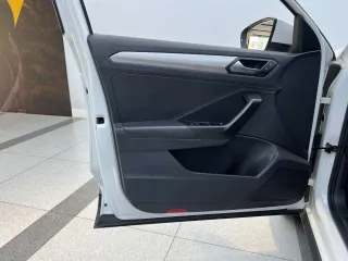 Volkswagen T-Roc 2022 — фото 10 из 25