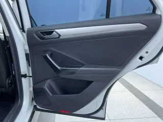 Volkswagen T-Roc 2022 — фото 15 из 25