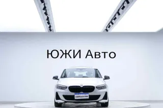 BMW 1 Series 2022 — фото 2 из 25