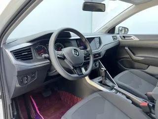 Volkswagen Polo 2022 — фото 12 из 23