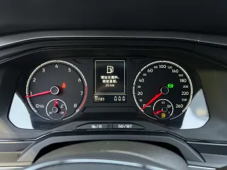 Volkswagen Polo 2022 — фото 11 из 23