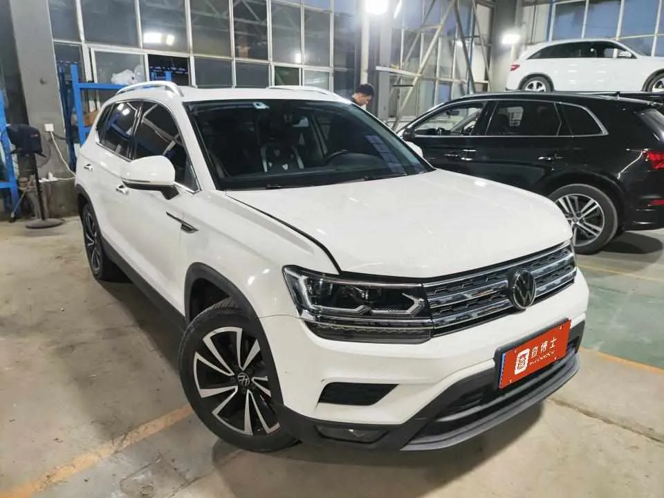 Volkswagen Tharu