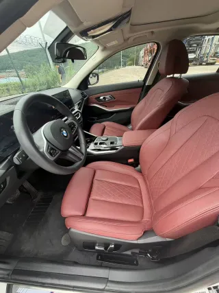 BMW 3-Series 2023 — фото 10 из 17