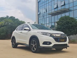 Honda Vezel 2022 — фото 3 из 24