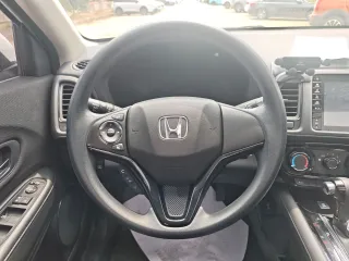 Honda Vezel 2022 — фото 15 из 24
