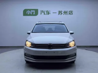 Volkswagen Touran L 2023 — фото 2 из 28