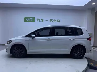 Volkswagen Touran L 2023 — фото 7 из 28