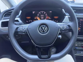 Volkswagen Touran L 2023 — фото 10 из 28