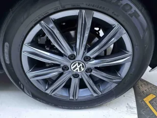 Volkswagen Touran L 2023 — фото 21 из 28