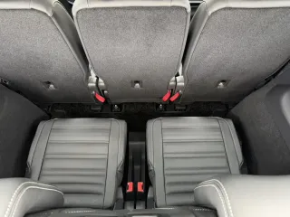 Volkswagen Touran L 2024 — фото 15 из 22