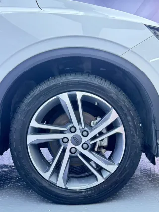 Geely Coolray 2022 — фото 18 из 24