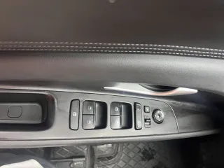 Hyundai Elantra 2022 — фото 11 из 24
