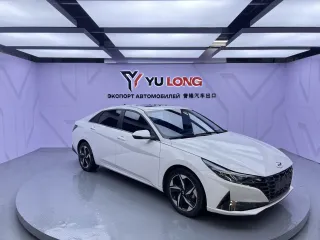 Hyundai Elantra 2022 — фото 8 из 24