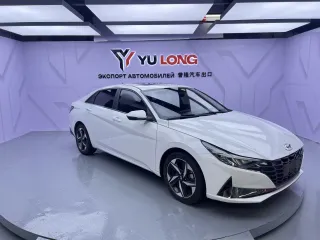Hyundai Elantra 2023 — фото 8 из 26