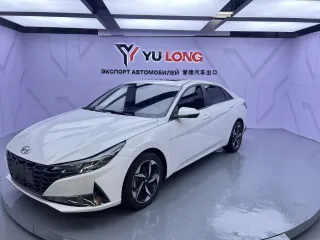 Hyundai Elantra 2023 — фото автомобиля из Китая