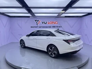 Hyundai Elantra 2023 — фото 4 из 26