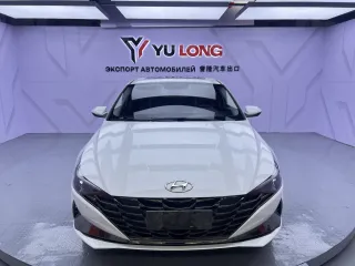 Hyundai Elantra 2023 — фото 2 из 26