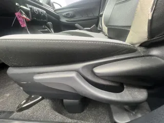 Toyota Yaris L 2022 — фото 12 из 25