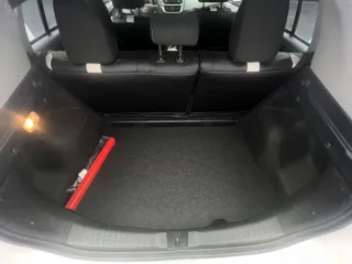 Toyota Yaris L 2022 — фото 19 из 25