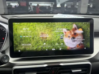 Geely Coolray 2021 — фото 16 из 26
