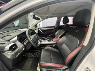 Geely Coolray 2021 — фото 9 из 26